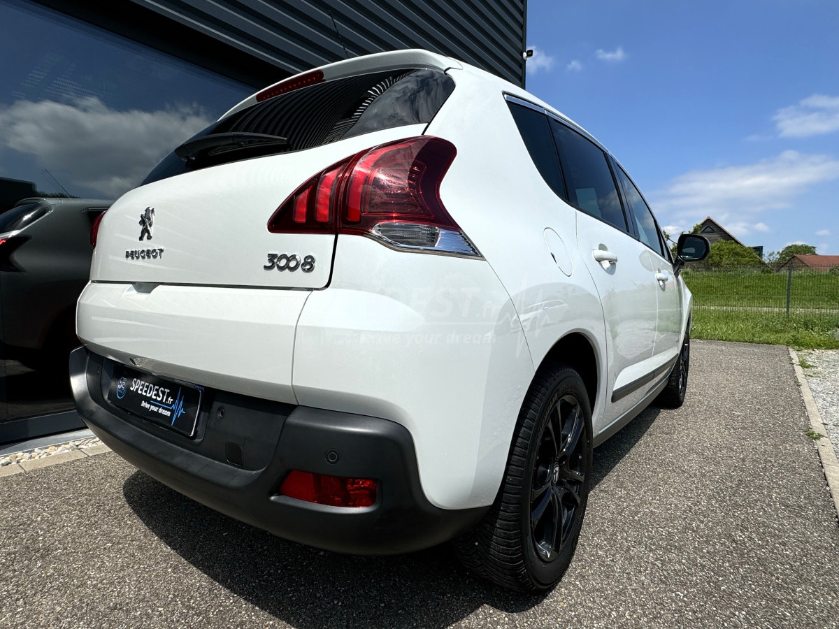 PEUGEOT 3008 -TOIT PANO-