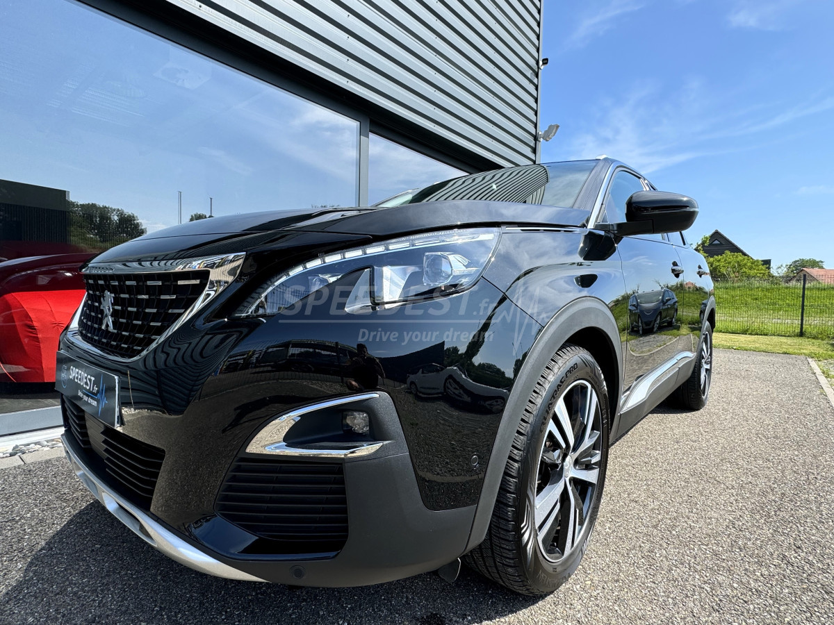 PEUGEOT 3008 -ALLURE-