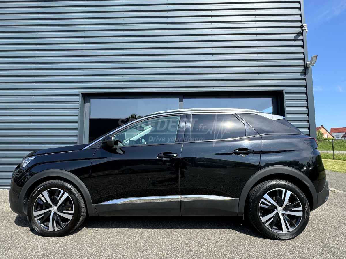 PEUGEOT 3008 -ALLURE-