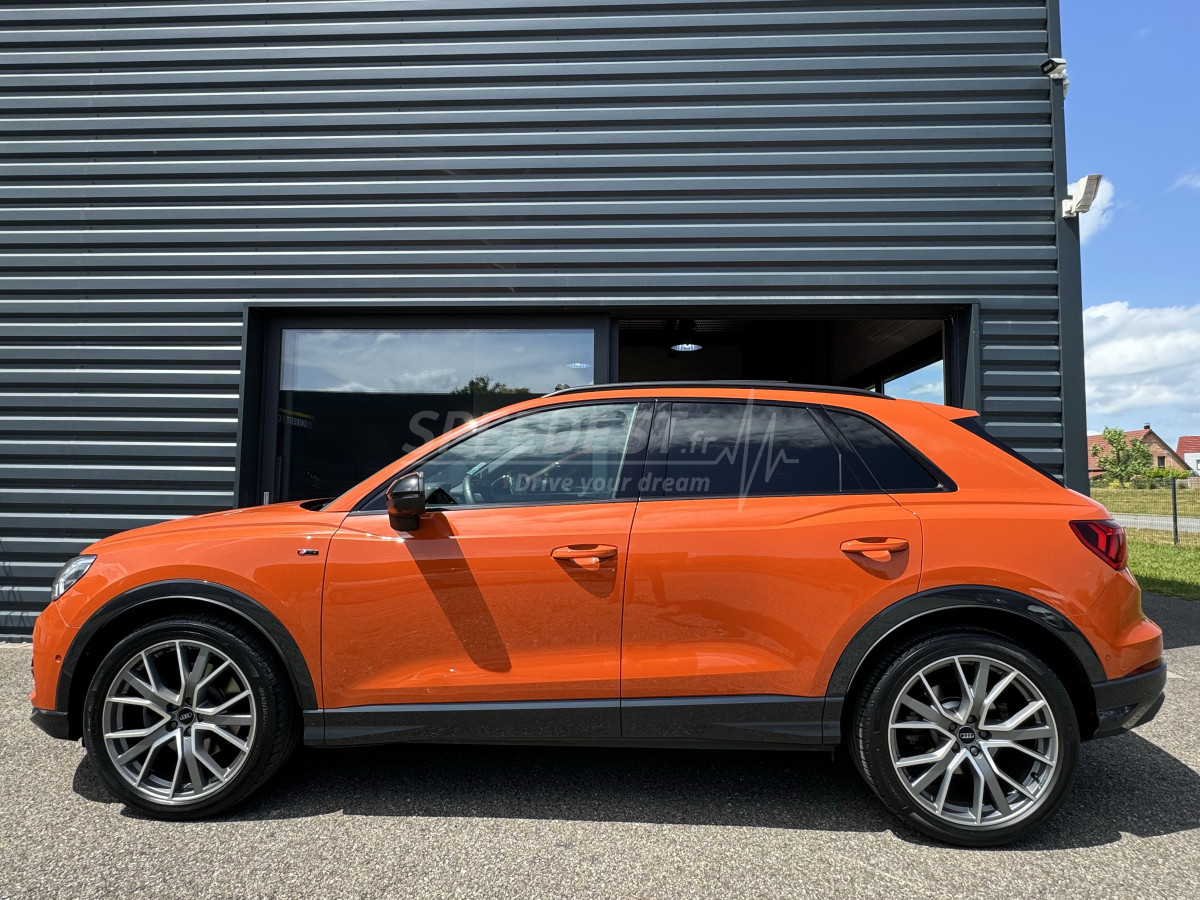 AUDI Q3 SLINE -SURREQUIPE-