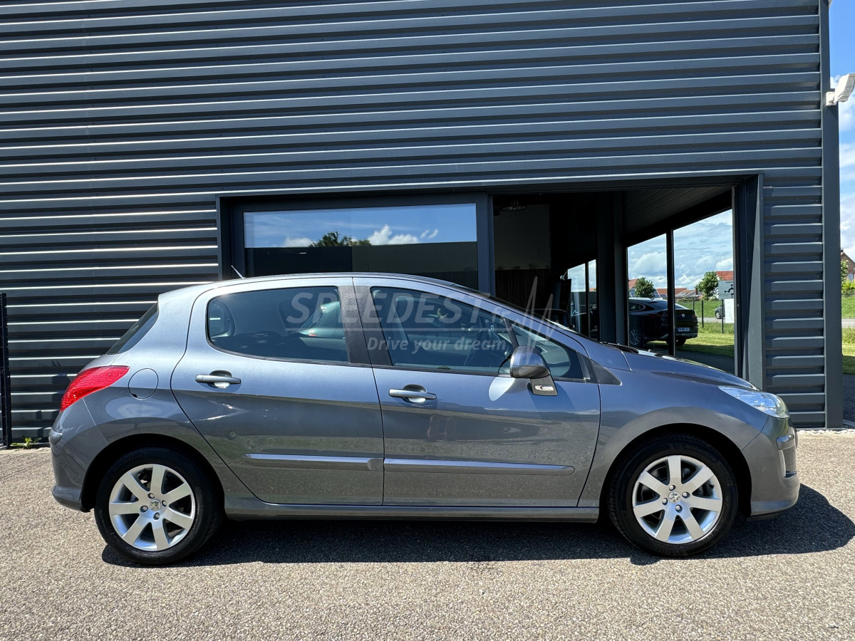 PEUGEOT 308 -FAIBLE KILOMETRAGE-