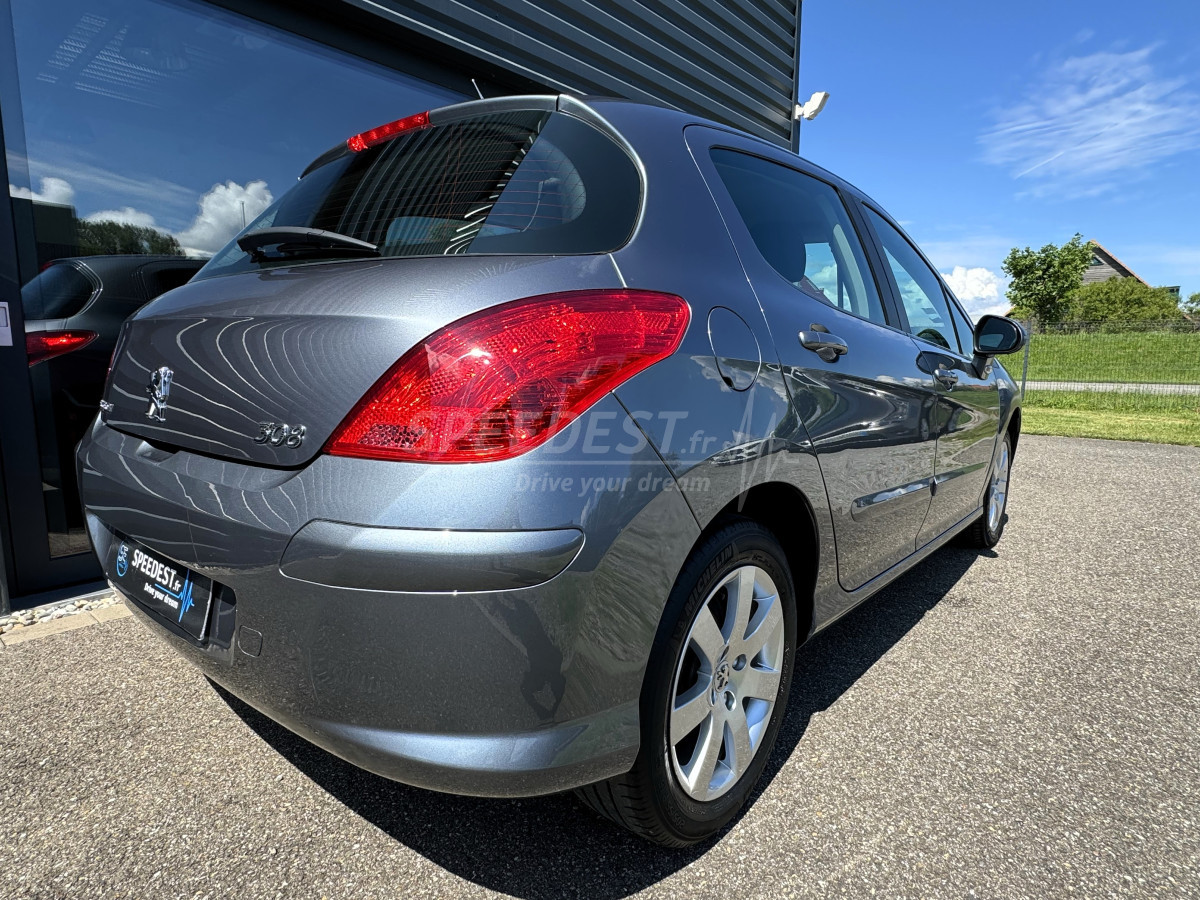 PEUGEOT 308 -FAIBLE KILOMETRAGE-