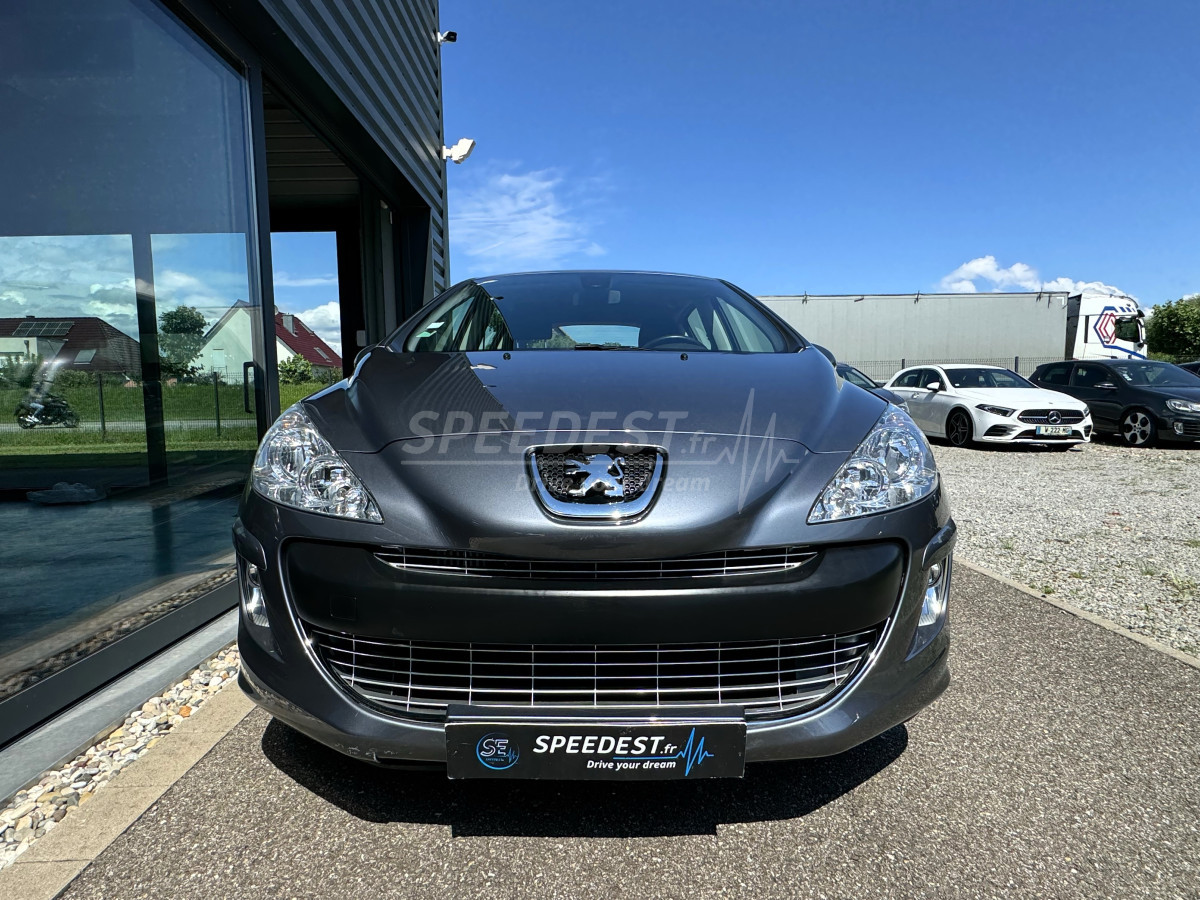 PEUGEOT 308 -FAIBLE KILOMETRAGE-