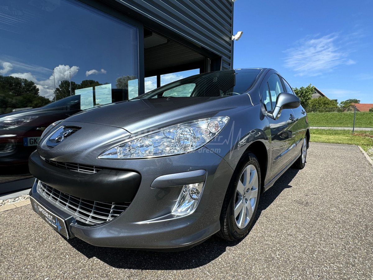 PEUGEOT 308 -FAIBLE KILOMETRAGE-