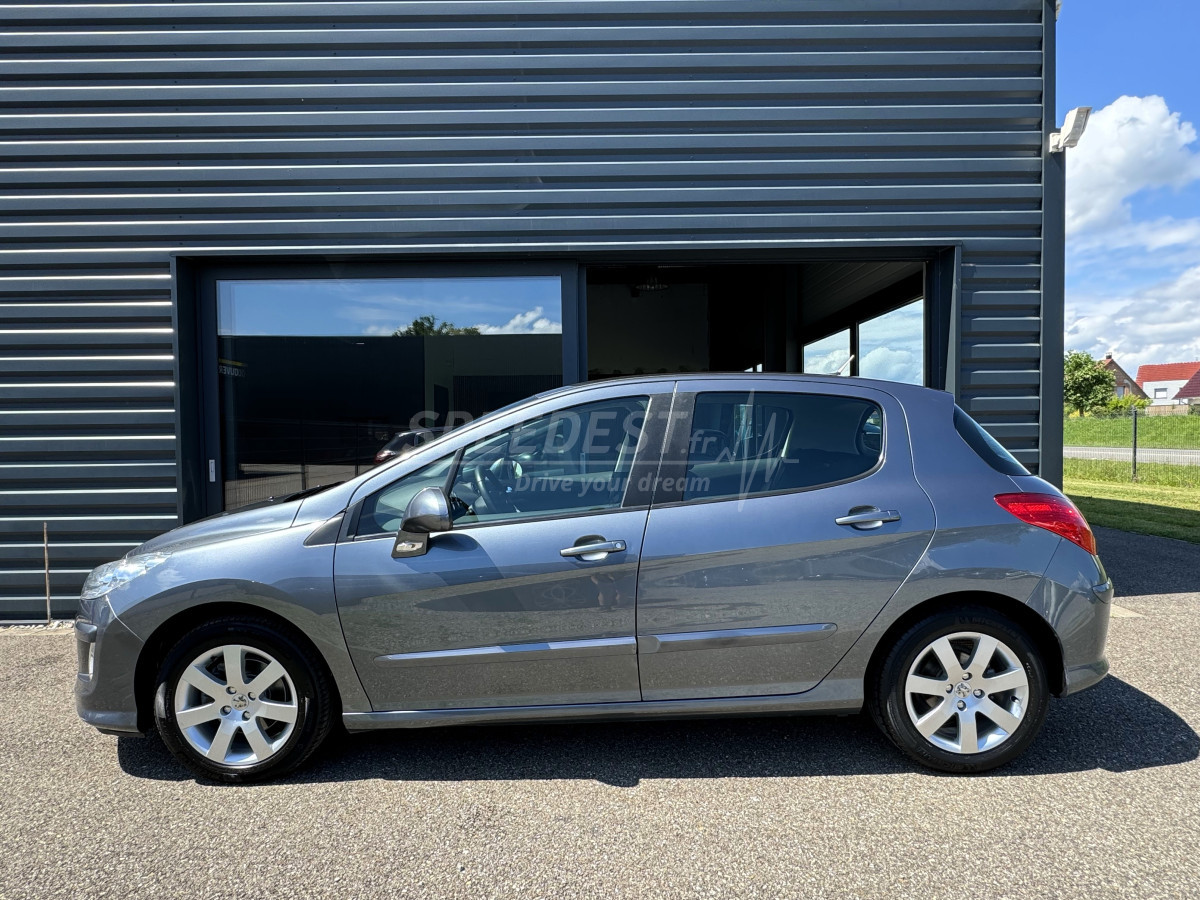 PEUGEOT 308 -FAIBLE KILOMETRAGE-