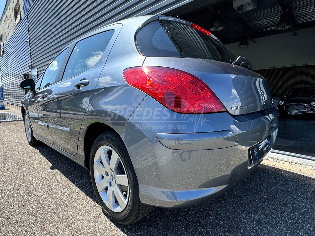 PEUGEOT 308 -FAIBLE KILOMETRAGE-