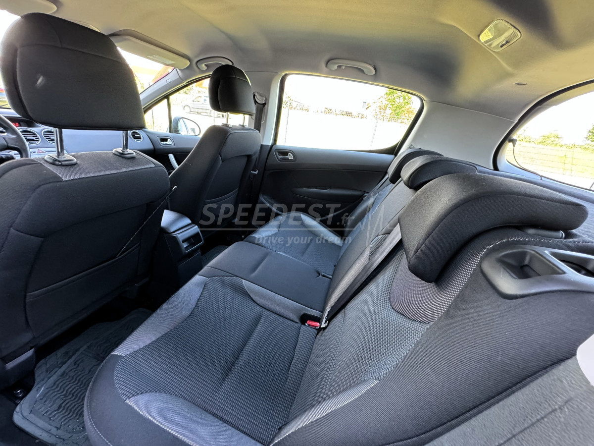 PEUGEOT 308 -FAIBLE KILOMETRAGE-